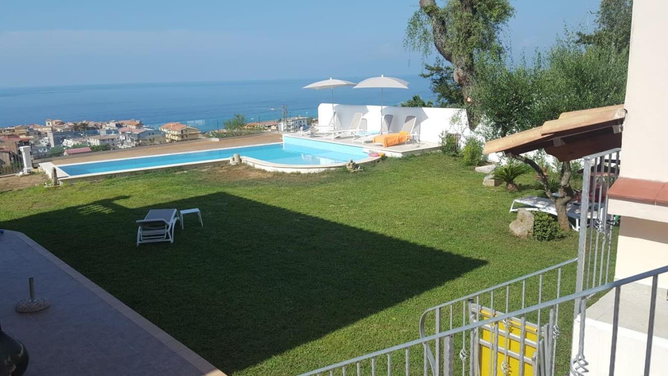 Villa Fontana Tropea Exterior photo
