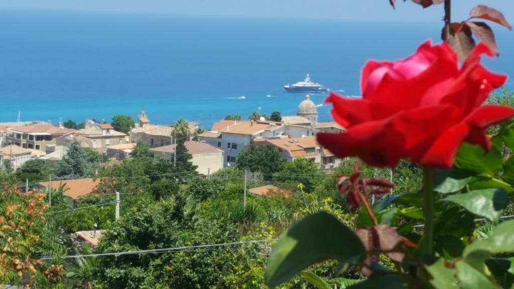 Villa Fontana Tropea Exterior photo